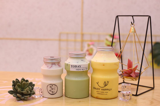 Средние бутылки для молочного чая емкостью 250 мл из пластмассы