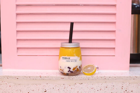 Современные бутылки для молочного чая Прозрачные винтовые крышки Прочные многоразовые пластиковые контейнеры, идеальные для упаковки и хранения напитков