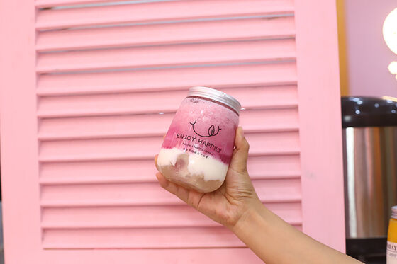 Современные бутылки для молочного чая Прозрачные винтовые крышки Прочные многоразовые пластиковые контейнеры, идеальные для упаковки и хранения напитков