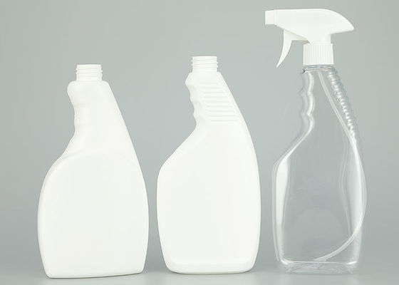 Прозрачная пластиковая бутылка с распылителем для косметических целей